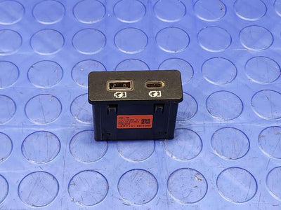 2019-2025 Nissan Altima OEM USB Port Connector Assembly Genuine 284H36CA1A