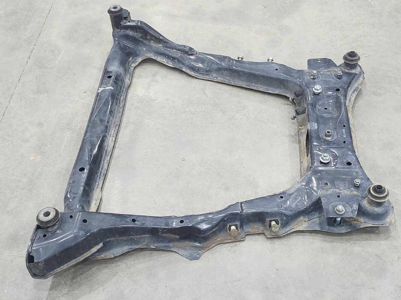 2015 Nissan Rogue Crossmember/Cradle/Undercarria
