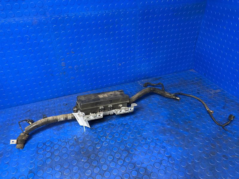 2007 2008 Ford Expedition Navigator Fuse Box Engine Compartment OEM