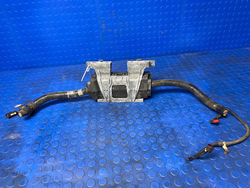 2007 2008 Ford Expedition Navigator Fuse Box Engine Compartment OEM