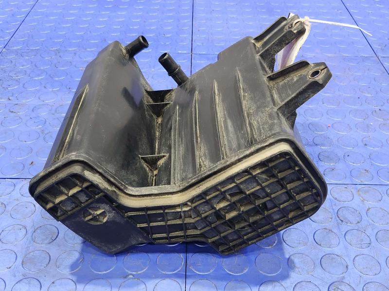 2010 Mazda Mazda3 Evaporator Canister