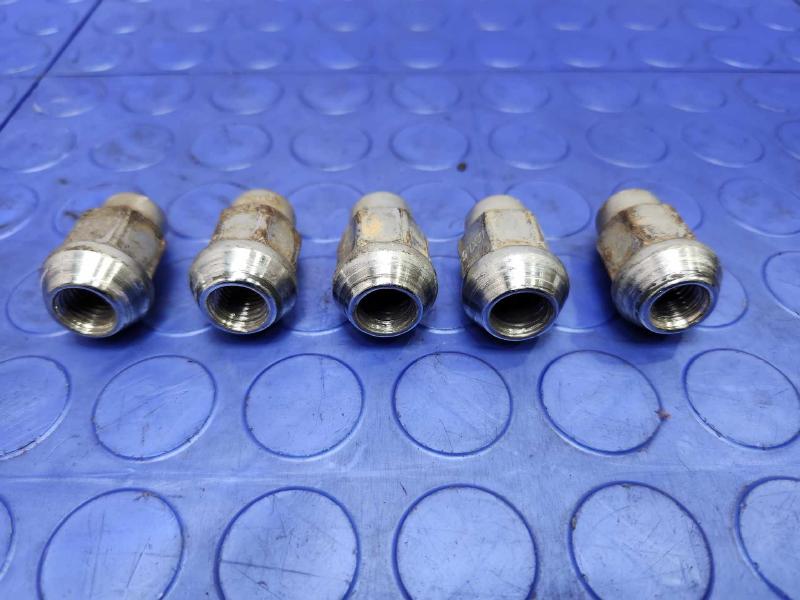 2014 Ford Fusion Lug Nuts