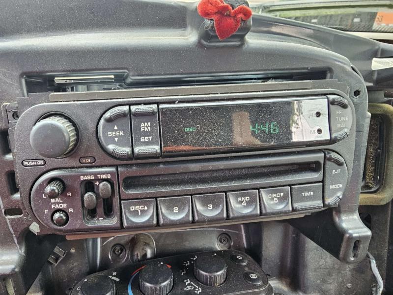 2002 Dodge Ram 1500 Audio & Visual Equip.(Radio)