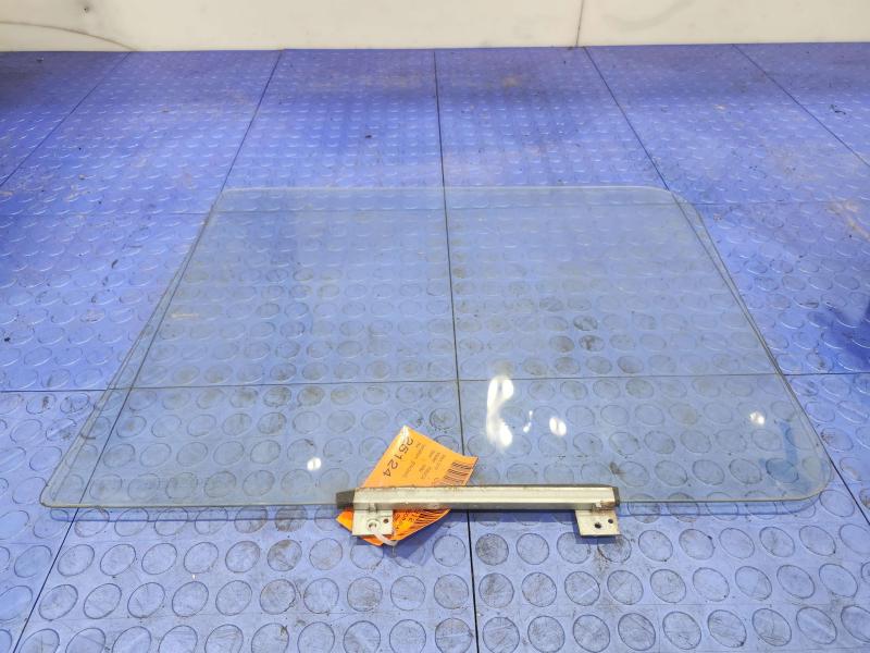 1992 Isuzu NPR Front Door Glass/Window