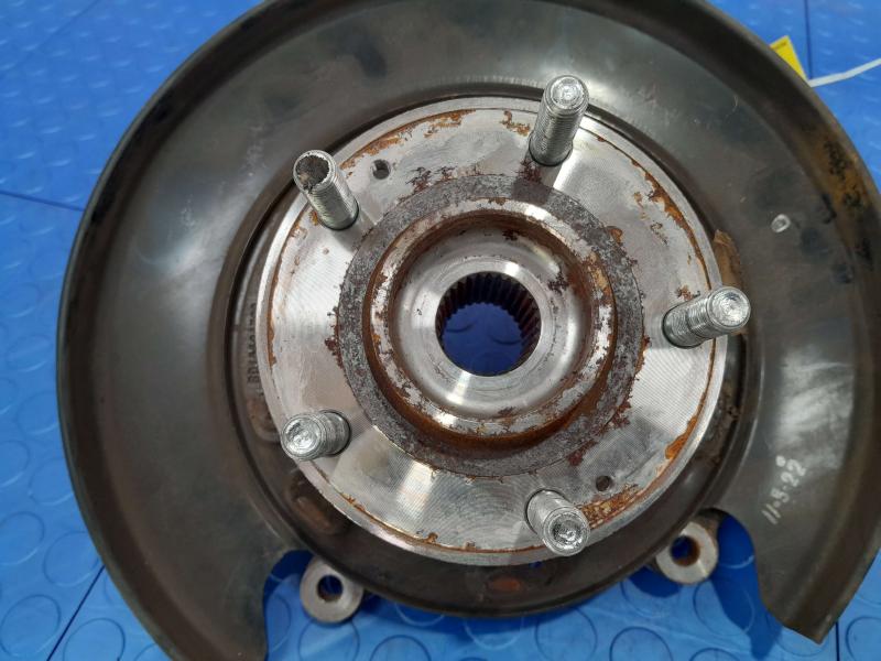 2012 Kia Sorento Rear Knuckle/Stub Axle