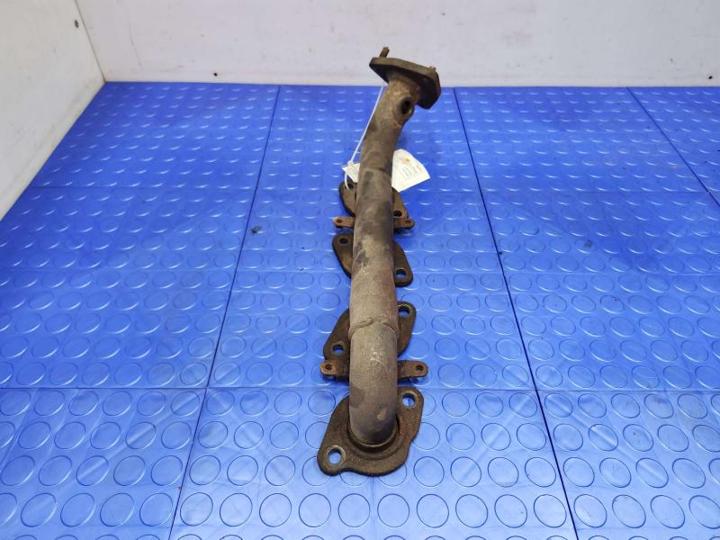 2004 Toyota Tundra Exhaust Manifold
