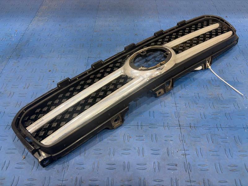 2007 Toyota RAV4 Grille