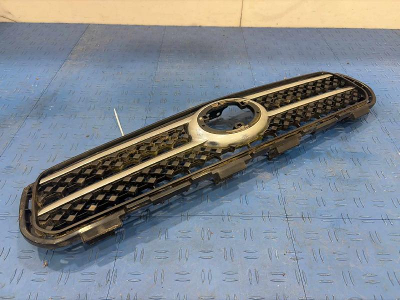 2007 Toyota RAV4 Grille