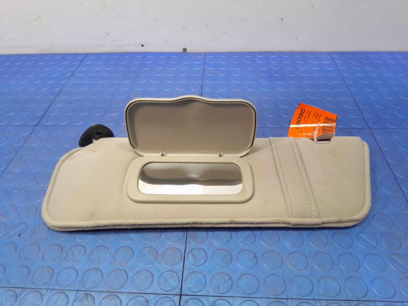2005 Ford Explorer Sun Visor
