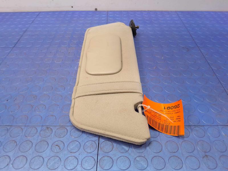 2005 Ford Explorer Sun Visor