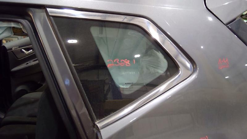 2015 Nissan Rogue Quarter Glass/Window