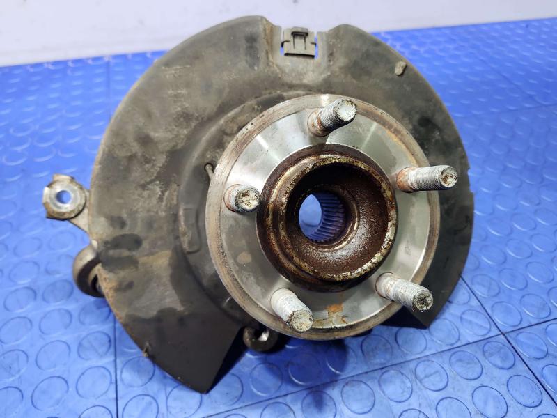 2014 Chrysler 300 Rear Knuckle/Stub Axle