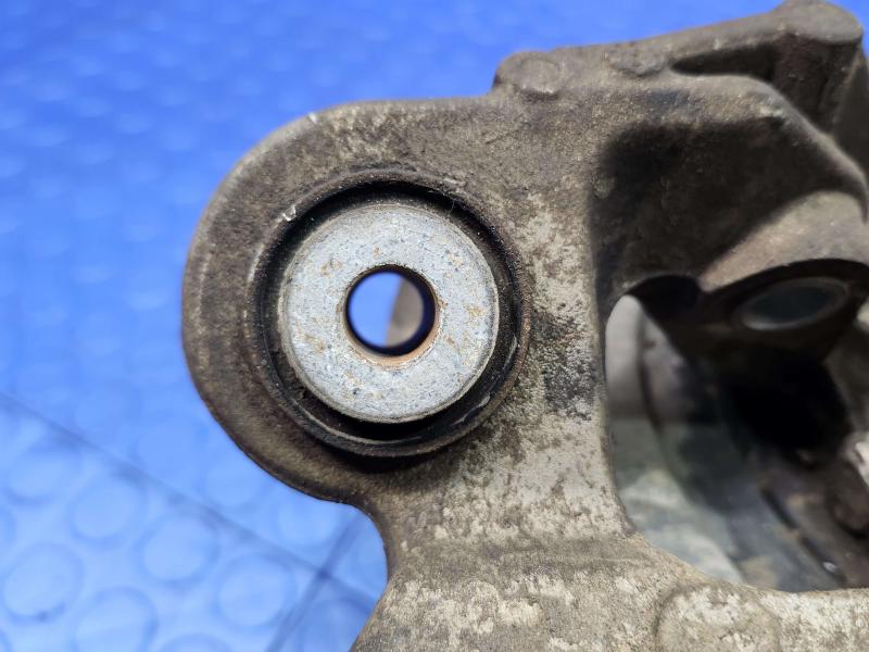 2014 Chrysler 300 Rear Knuckle/Stub Axle