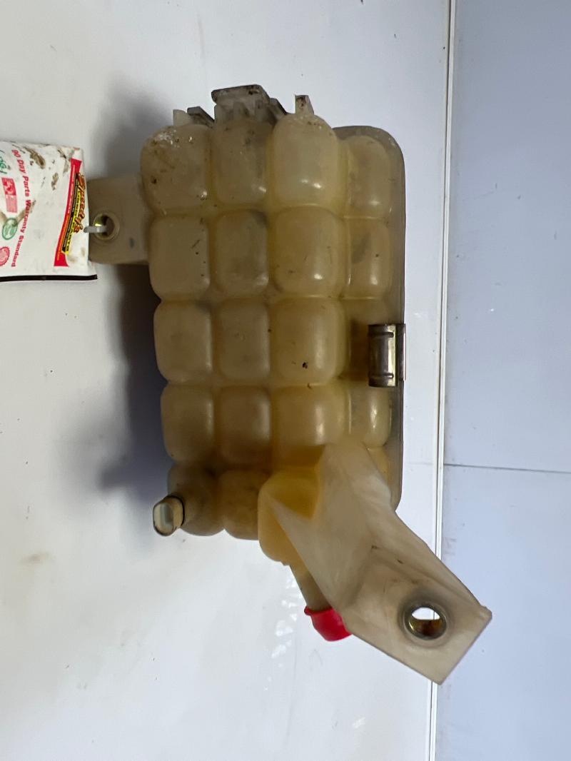 2000 Chevrolet Silverado 1500 Coolant Recovery Bottle