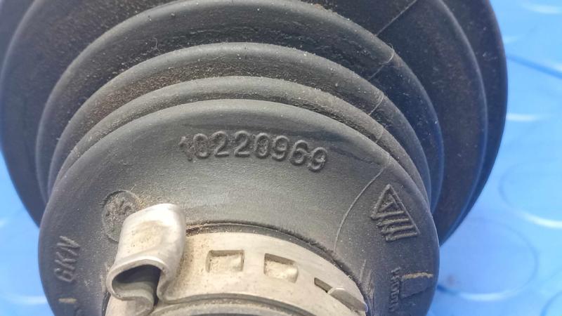 2013 Ford Focus Axle Shaft