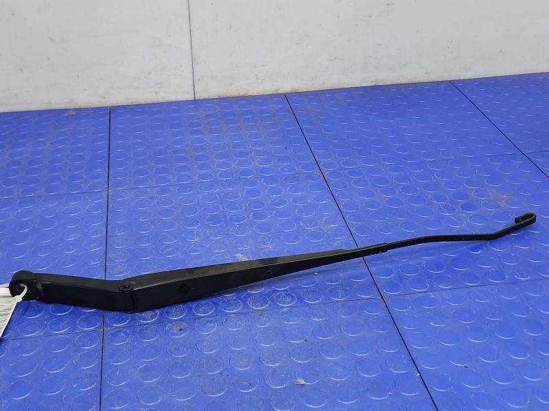 2019 Nissan Titan Wiper Arm