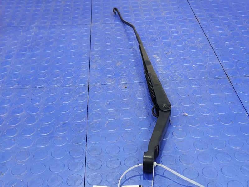 2019 Nissan Titan Wiper Arm