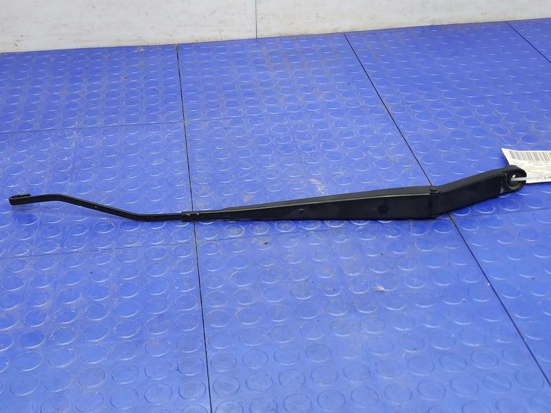 2019 Nissan Titan Wiper Arm