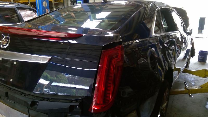 2013 Cadillac XTS Front Console