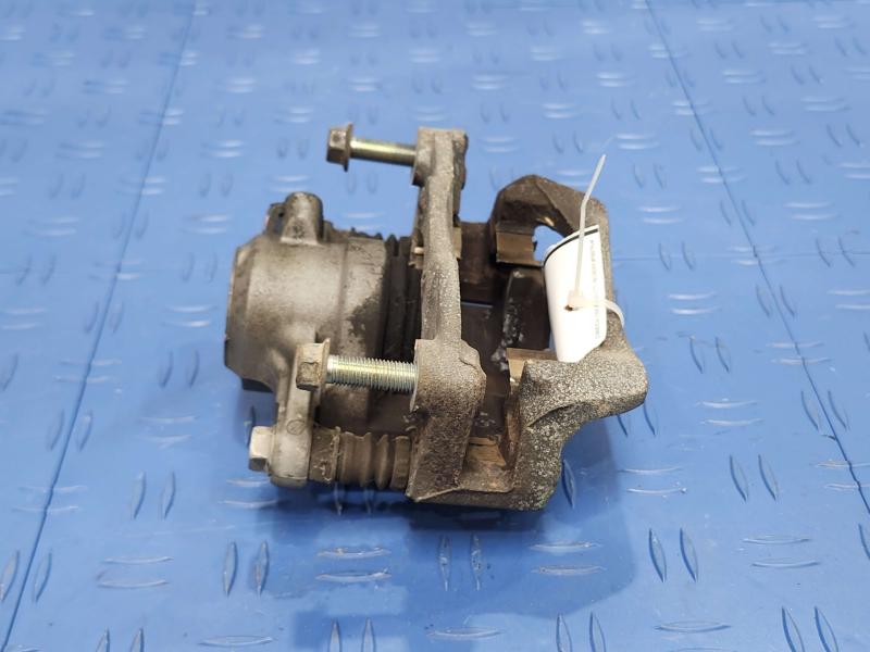 2018 Subaru Forester Caliper