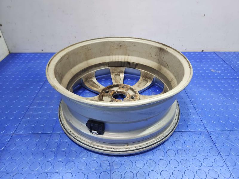 2013 Hyundai Accent Wheel
