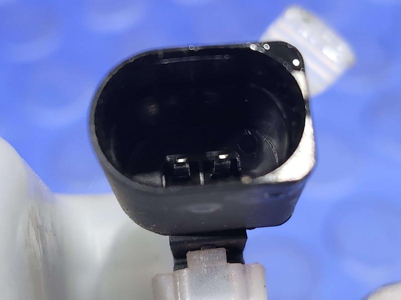 2017-2019 Audi Q7 OEM Brake Master Cylinder Assembly Genuine 4M0611021A