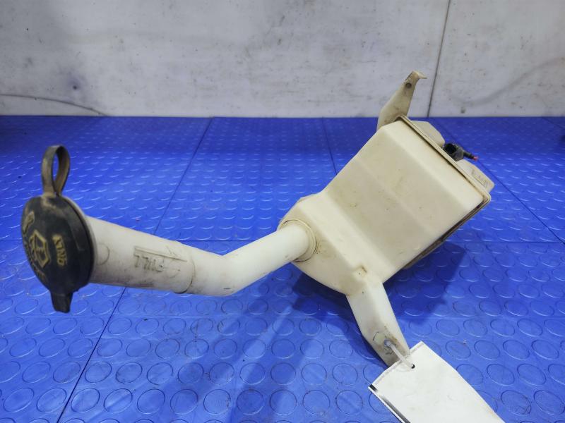 2006 Ford Mustang Washer Bottle