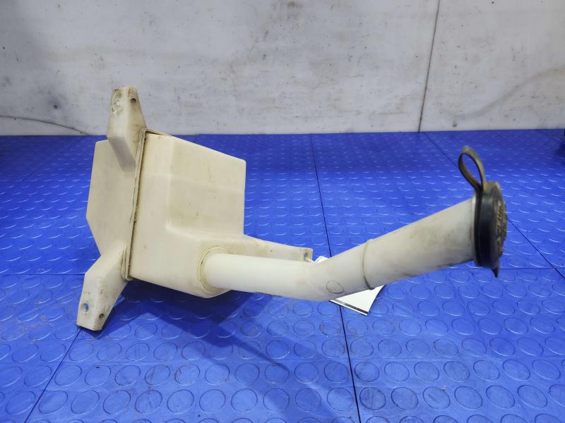 2006 Ford Mustang Washer Bottle