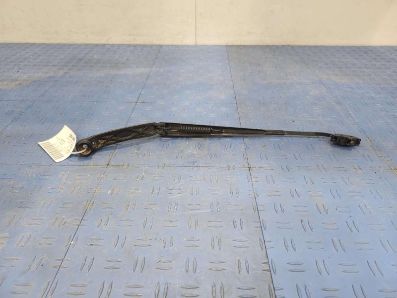2015 Subaru Forester Wiper Arm