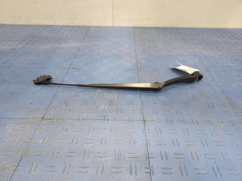 2015 Subaru Forester Wiper Arm
