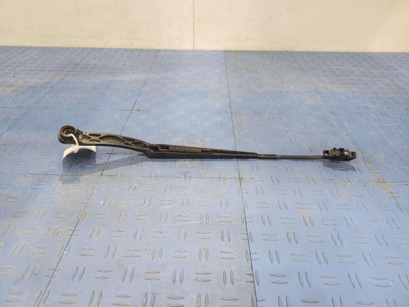 2015 Subaru Forester Wiper Arm