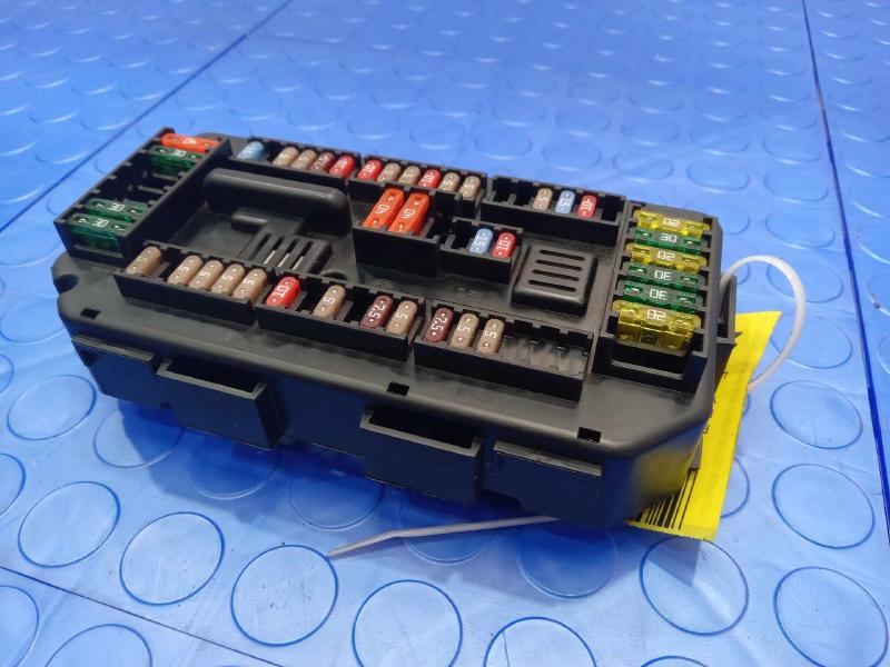 2015 BMW 428i Engine Fuse Box