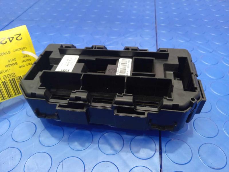 2015 BMW 428i Engine Fuse Box