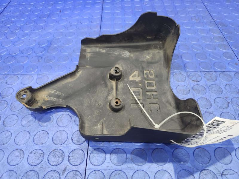 2004 Ford Explorer Engine Cover