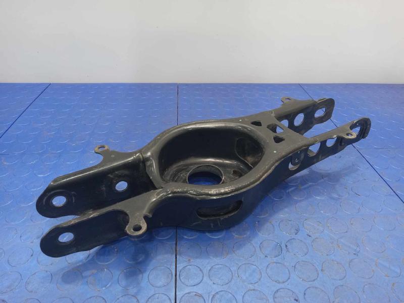 2014-2015 Cadillac CTS Sedan Rear Lower Control Arm Right Passenger Side OEM 22947075,RH