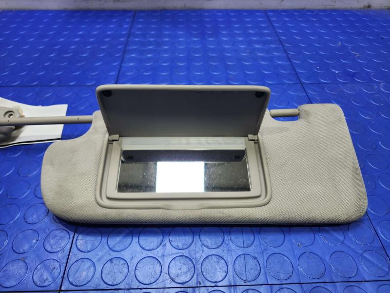2015 Infiniti Q50 Sun Visor