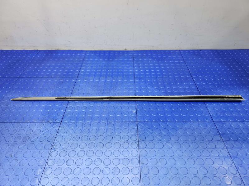 2017 Toyota Prius Front Door Moulding