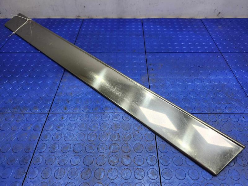 1984 Oldsmobile Ninety-Eight Front Door Moulding