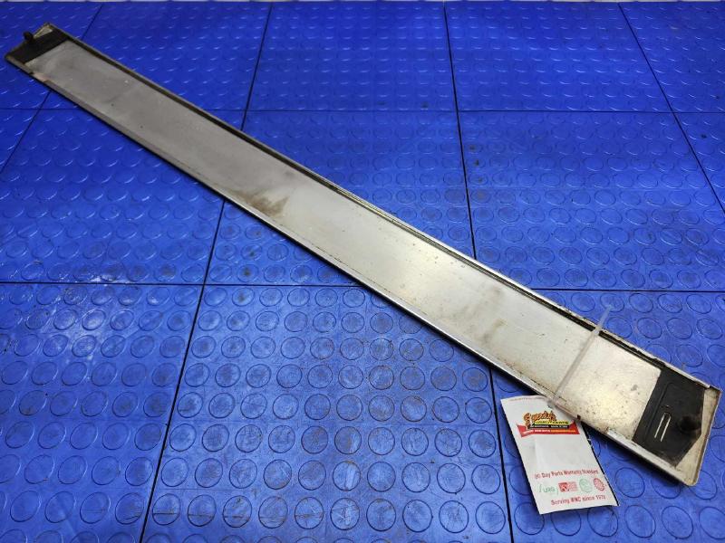 1984 Oldsmobile Ninety-Eight Front Door Moulding