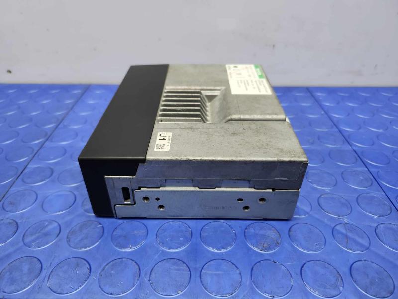 2008-2009 Lexus RX350 RX400H DVD Navigation Player Genuine OEM 8684148110