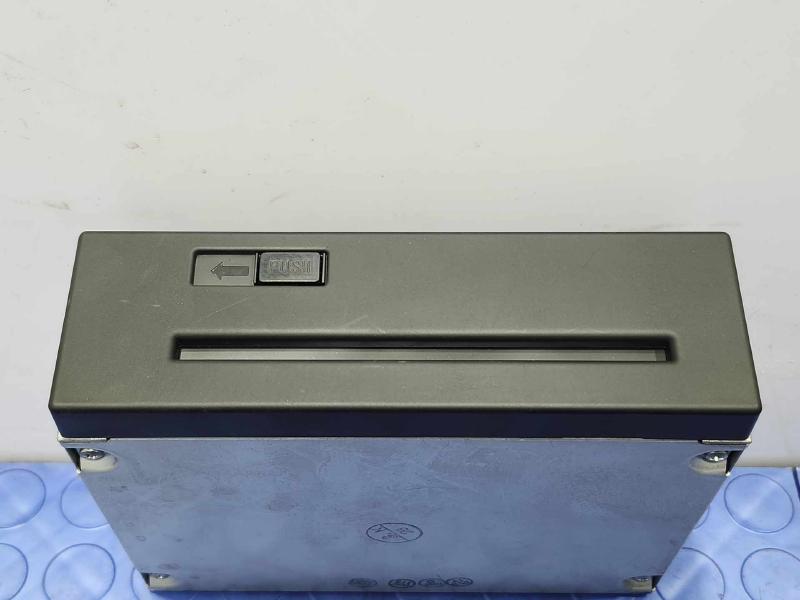 2008-2009 Lexus RX350 RX400H DVD Navigation Player Genuine OEM 8684148110