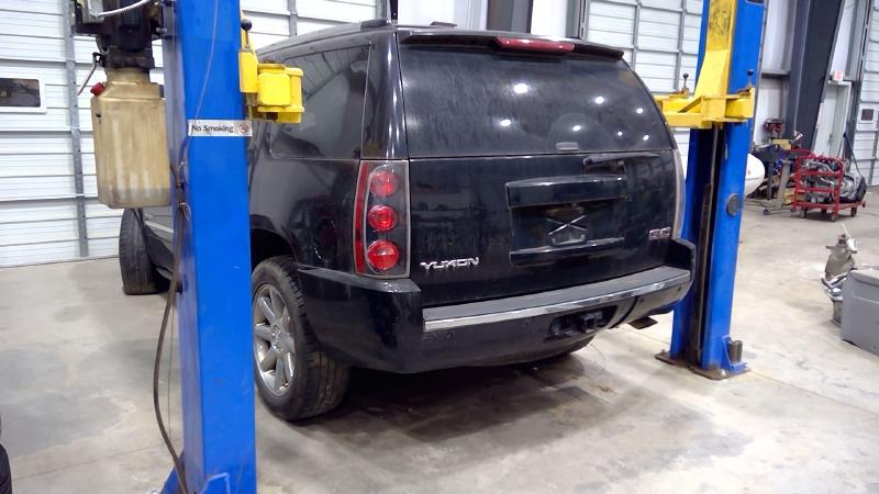 2013 GMC Yukon Quarter Panel