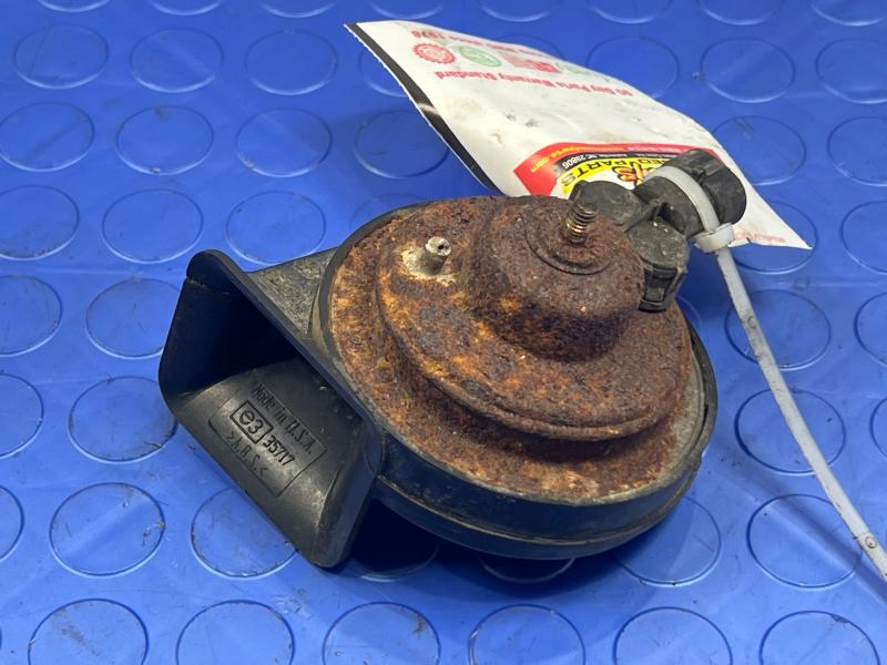 2003 Chevrolet Silverado 2500 Horn