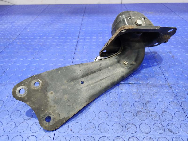 2018 Volkswagen Passat Lower Control Arm Rr