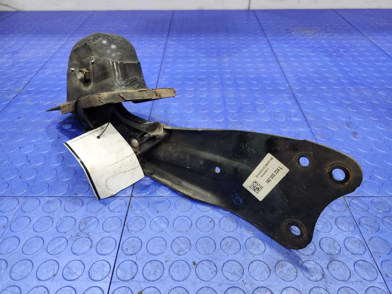 2018 Volkswagen Passat Lower Control Arm Rr
