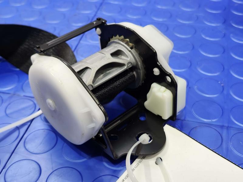 2013 Infiniti FX35 Rear Seat Belt