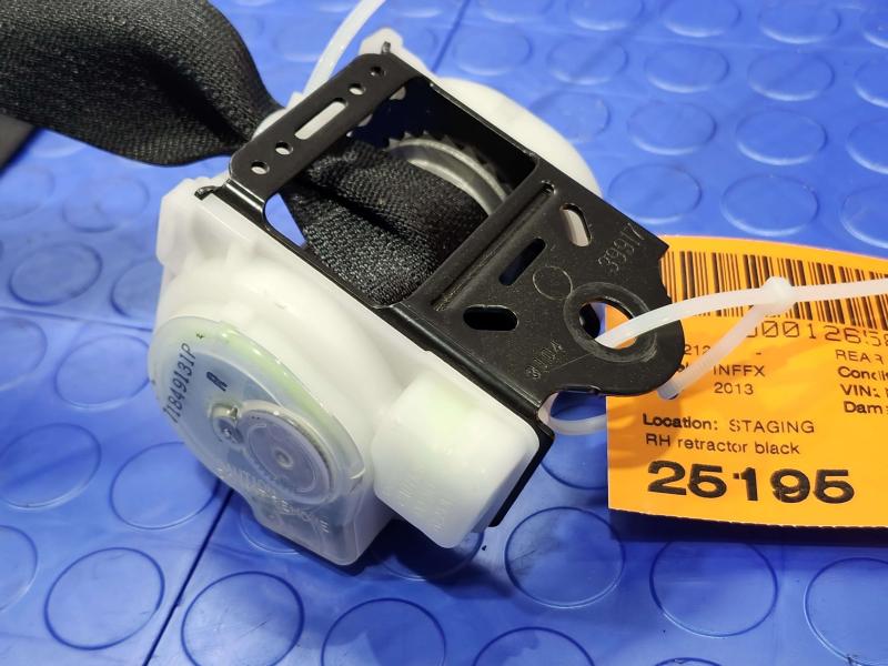 2013 Infiniti FX35 Rear Seat Belt