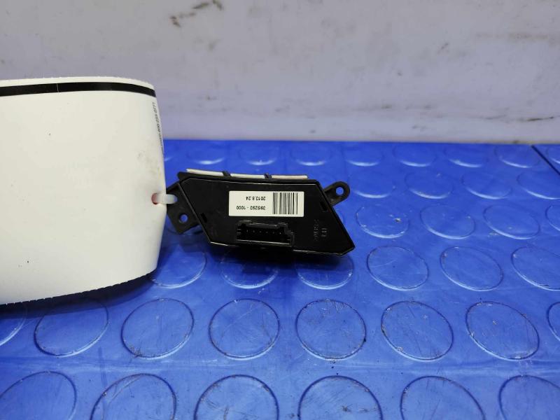 2013-2016 Hyundai Santa Fe Steering Wheel Bluetooth Phone Switch Genuine OEM