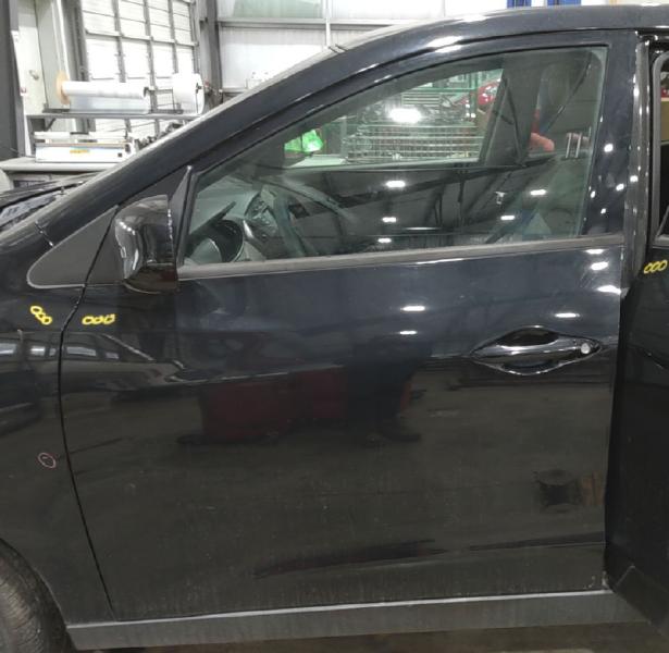 2015 Hyundai Tucson Front Door