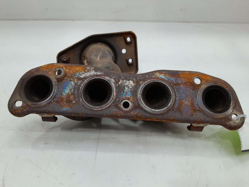 2015 Nissan Sentra Exhaust Manifold